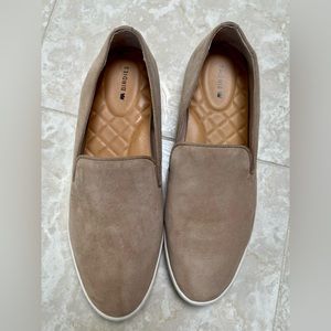 Size 8 Birdies suede slip-on shoes. Worn a couple of times only.